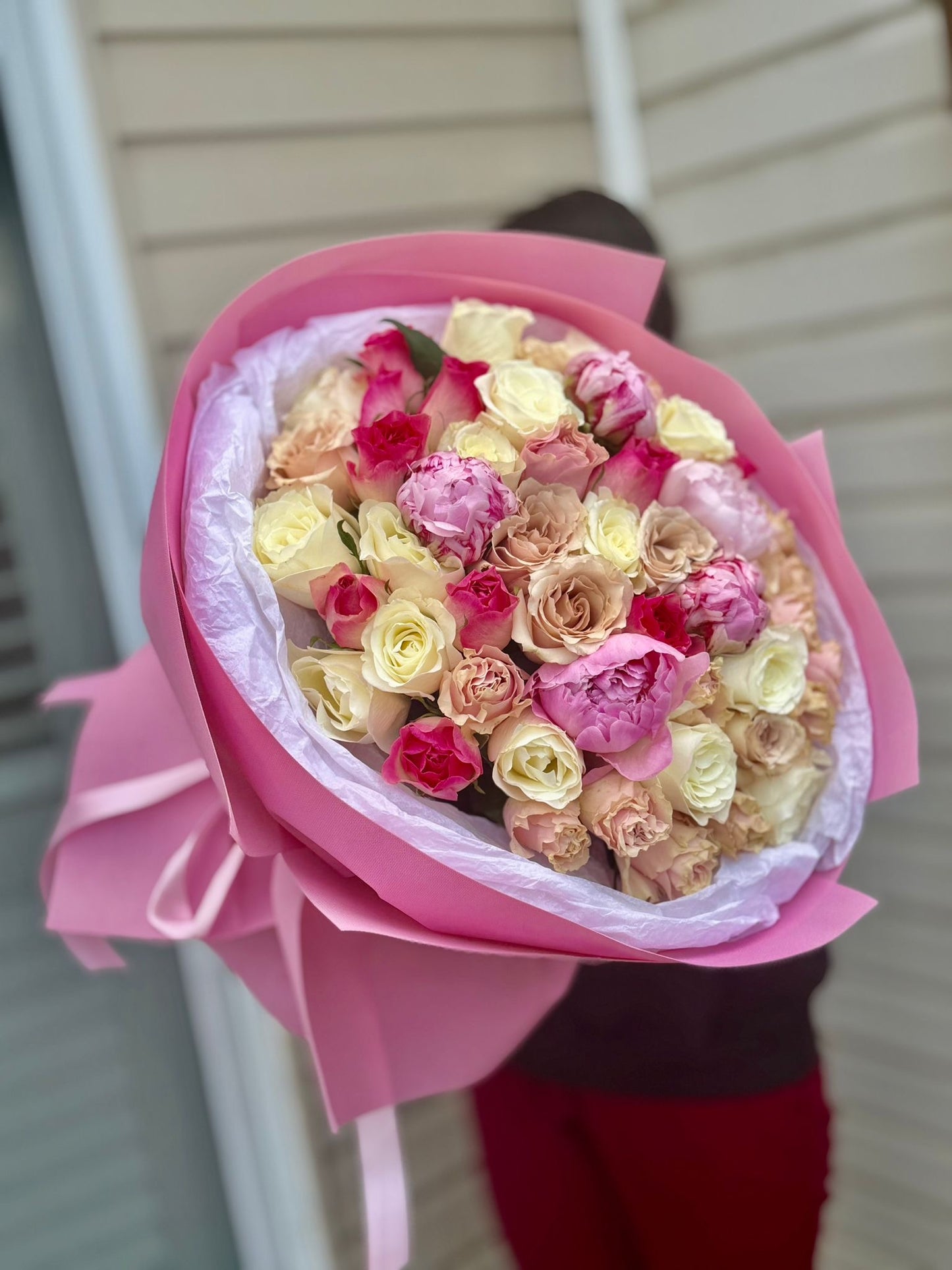 Blush Garden — 50 Blooms