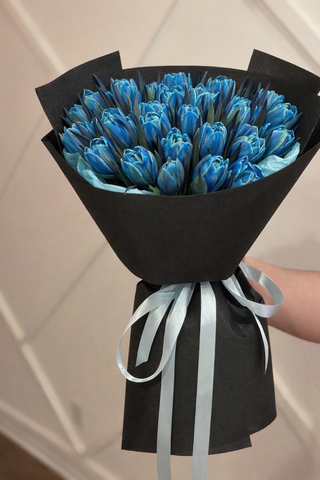 Cosmic Blue – 30 Tulips