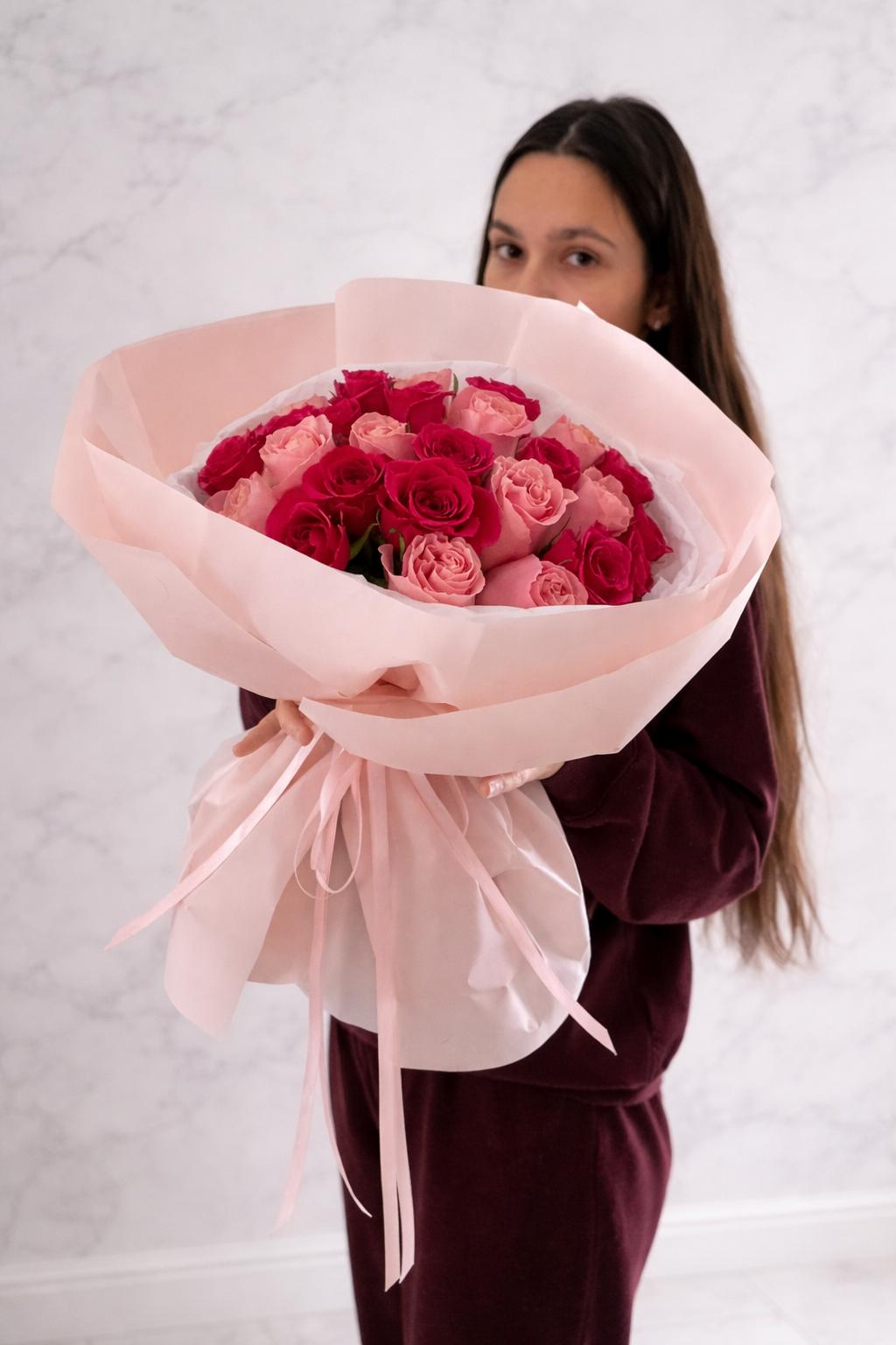 24 Blush Duo Roses