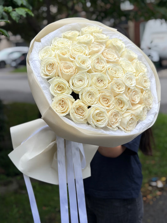 48 White Roses