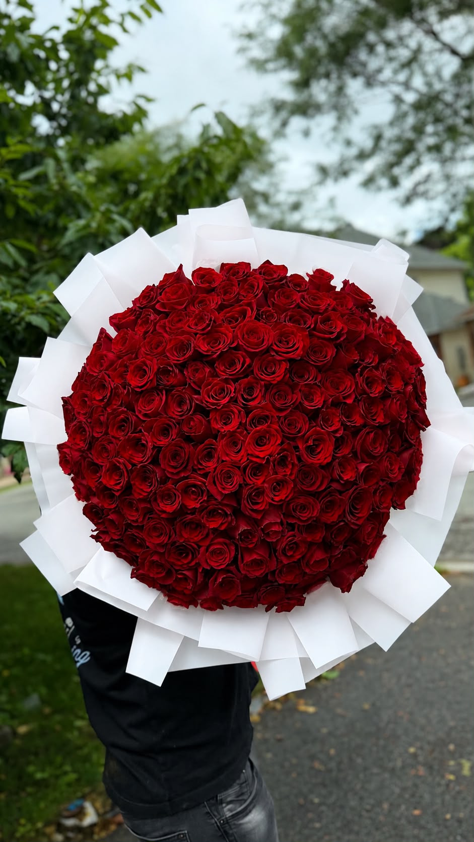 Grande Amour – 150 Red Roses