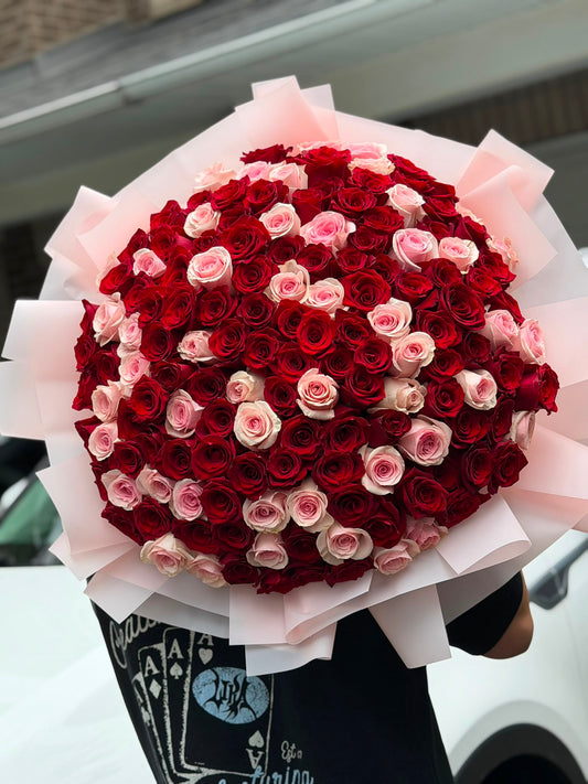 Grande Passion – 150 Red & Pink Roses