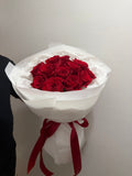 12 Red Premium Roses