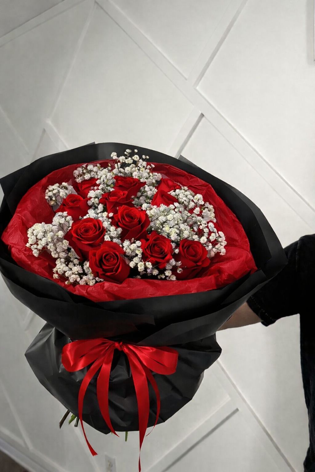 Bold Love ( 12 Red Roses)