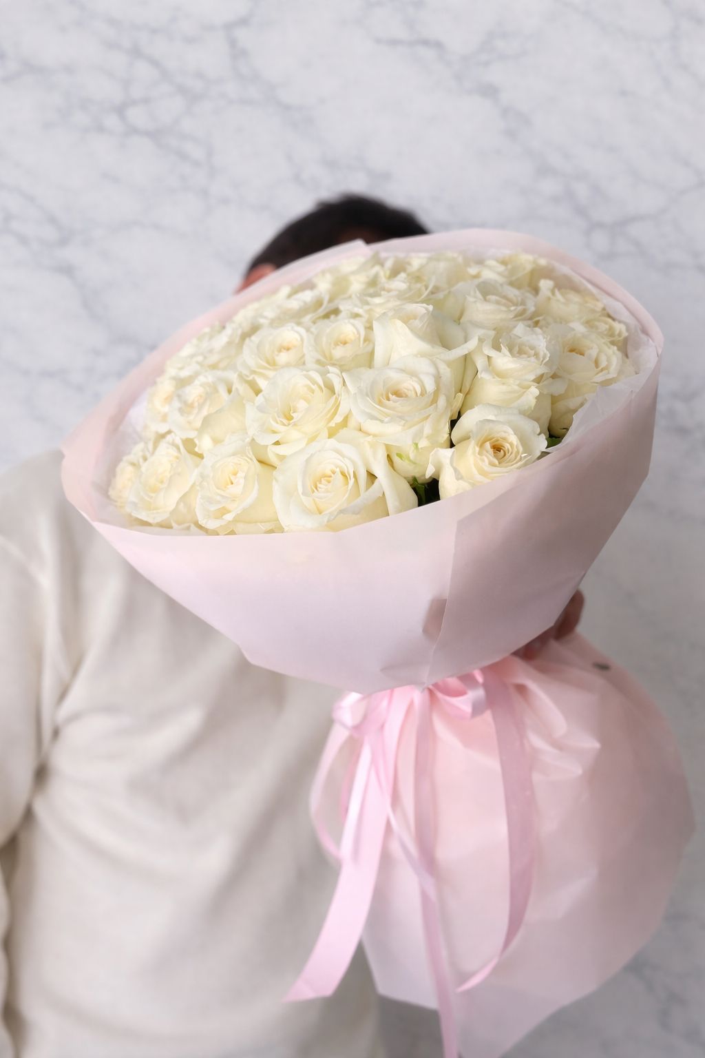 24 Premium White Roses