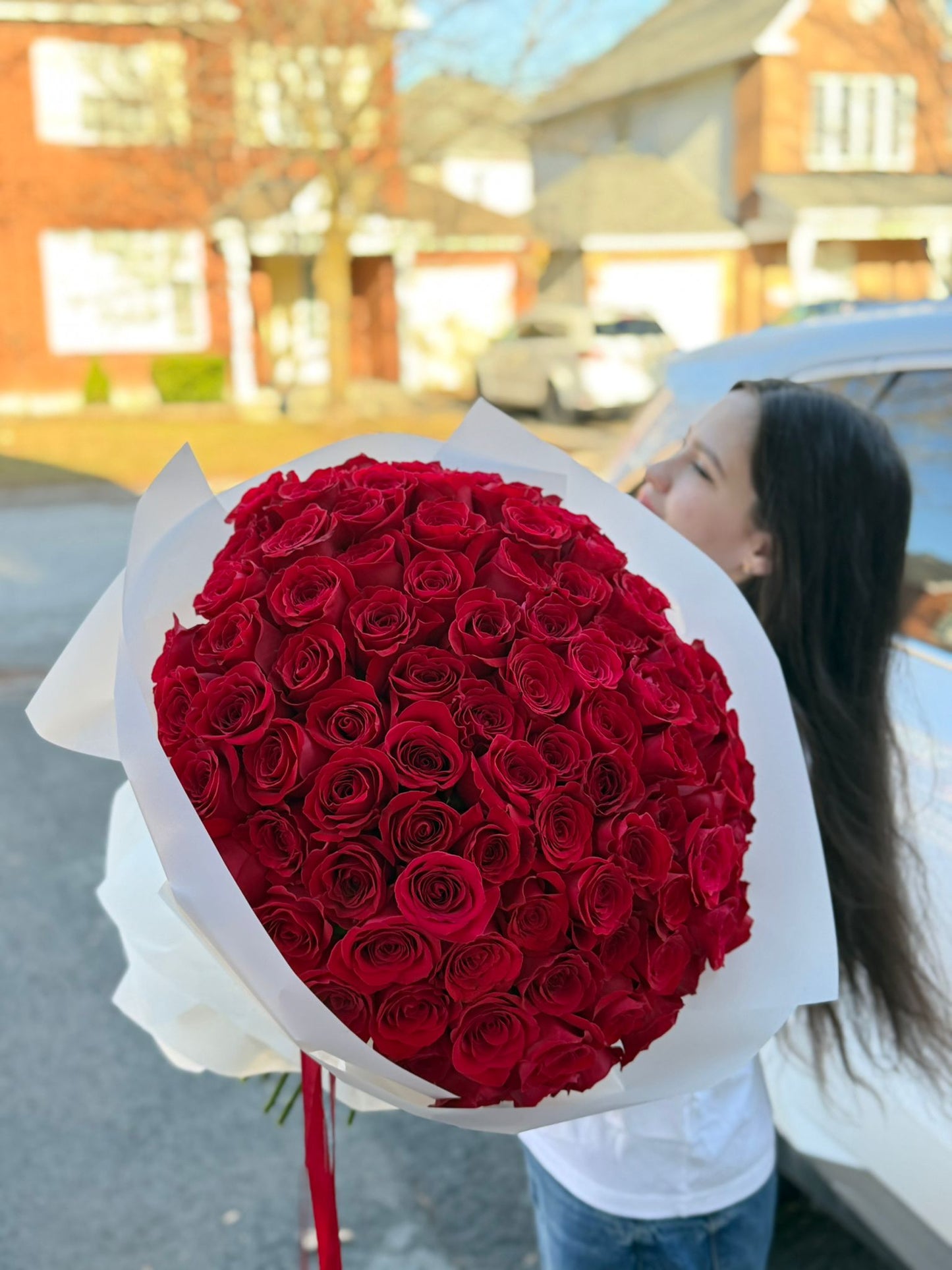 100 red roses